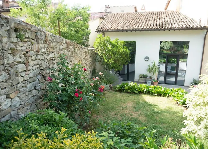 Casa de Férias Umbria Hideout Vescia